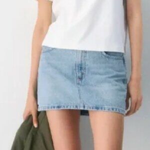 ARITZIA Denim Forum The '90s Ricci Denim Skirt Size 32